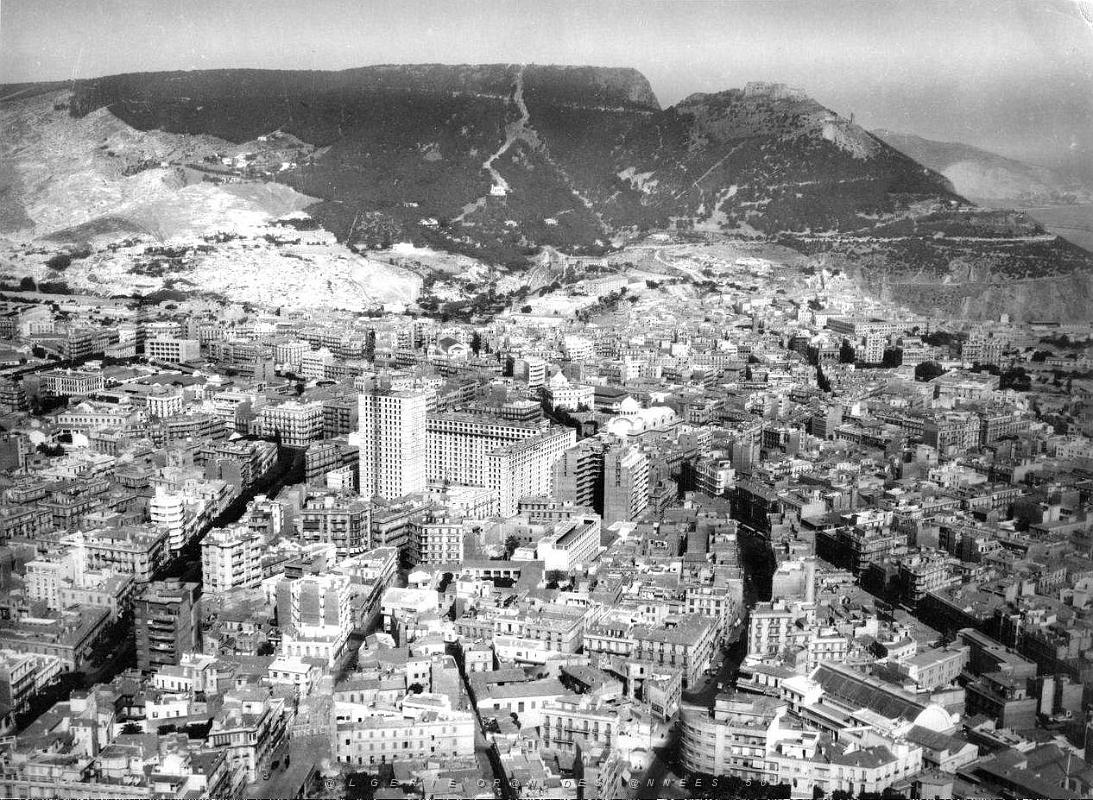 Cite Lescure 03.JPG